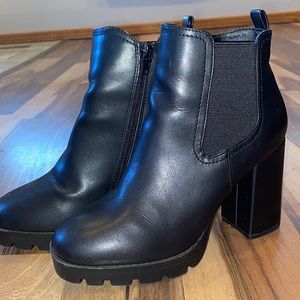 Black Madden Girl heeled boots